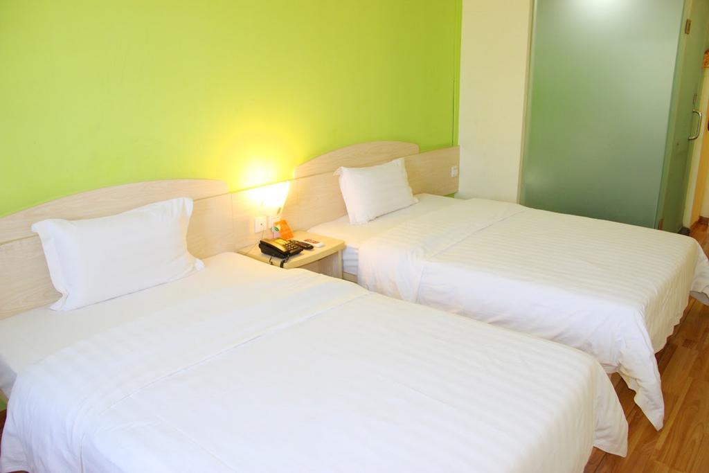 7Days Inn Meizhou Jia De Li Exterior photo